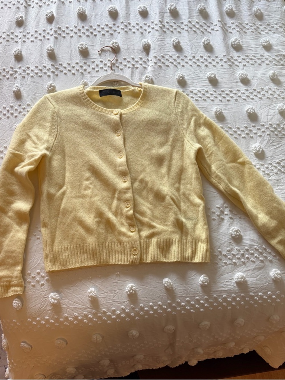 Zara Yellow Crewneck Button-Front Women's Sweater Cardigan (never worn)